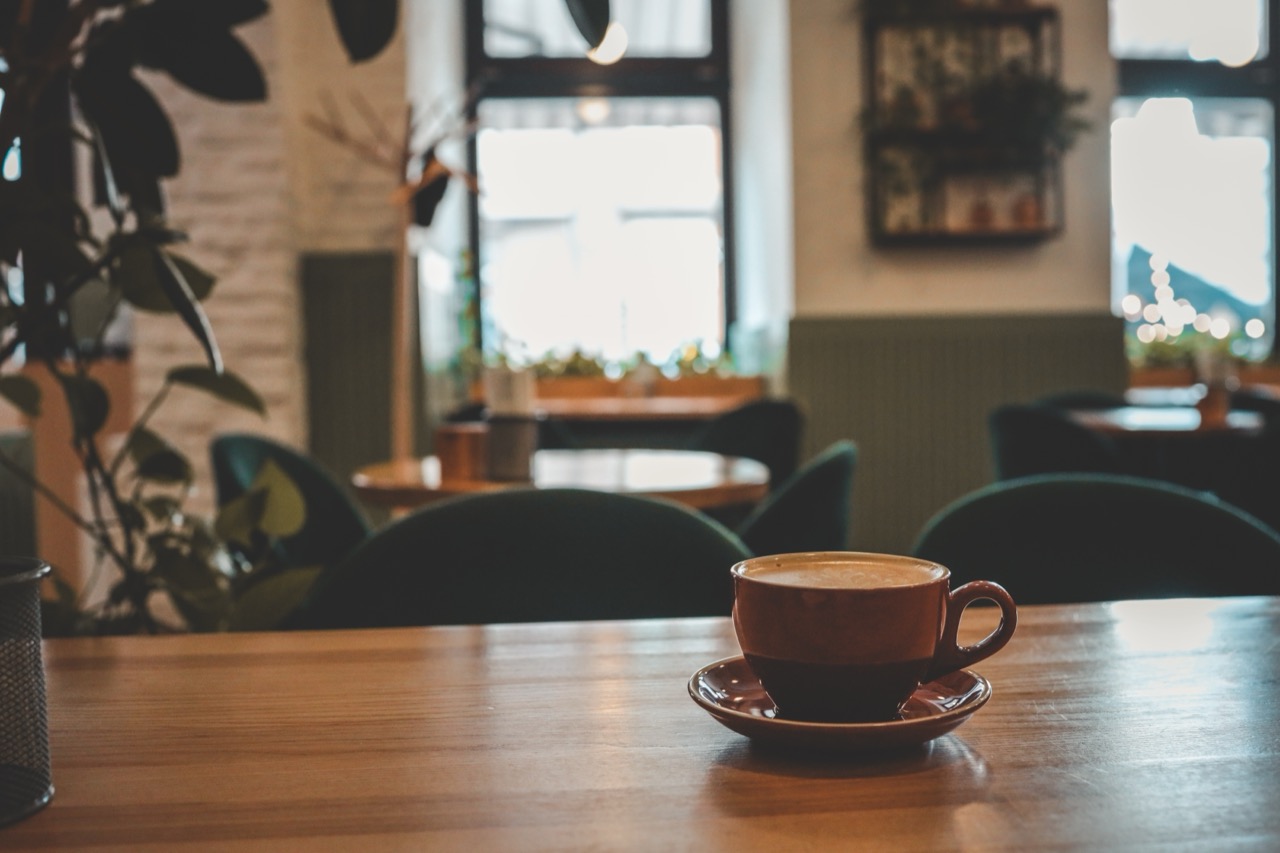 Social Myths and Social Facts: Why “Everybody Knows” Is Not Evidence