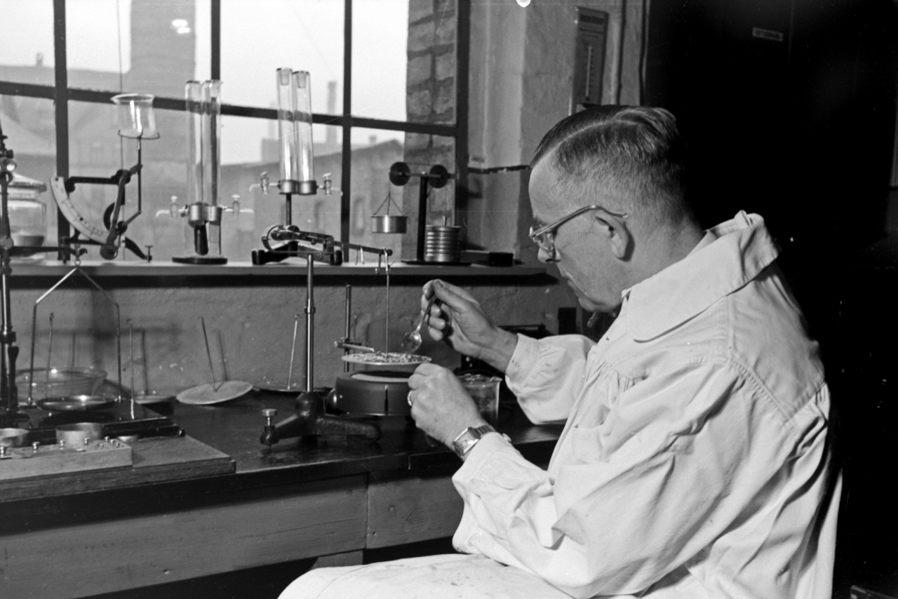 The Science Hiding in Your Sink, Stove, and Shower