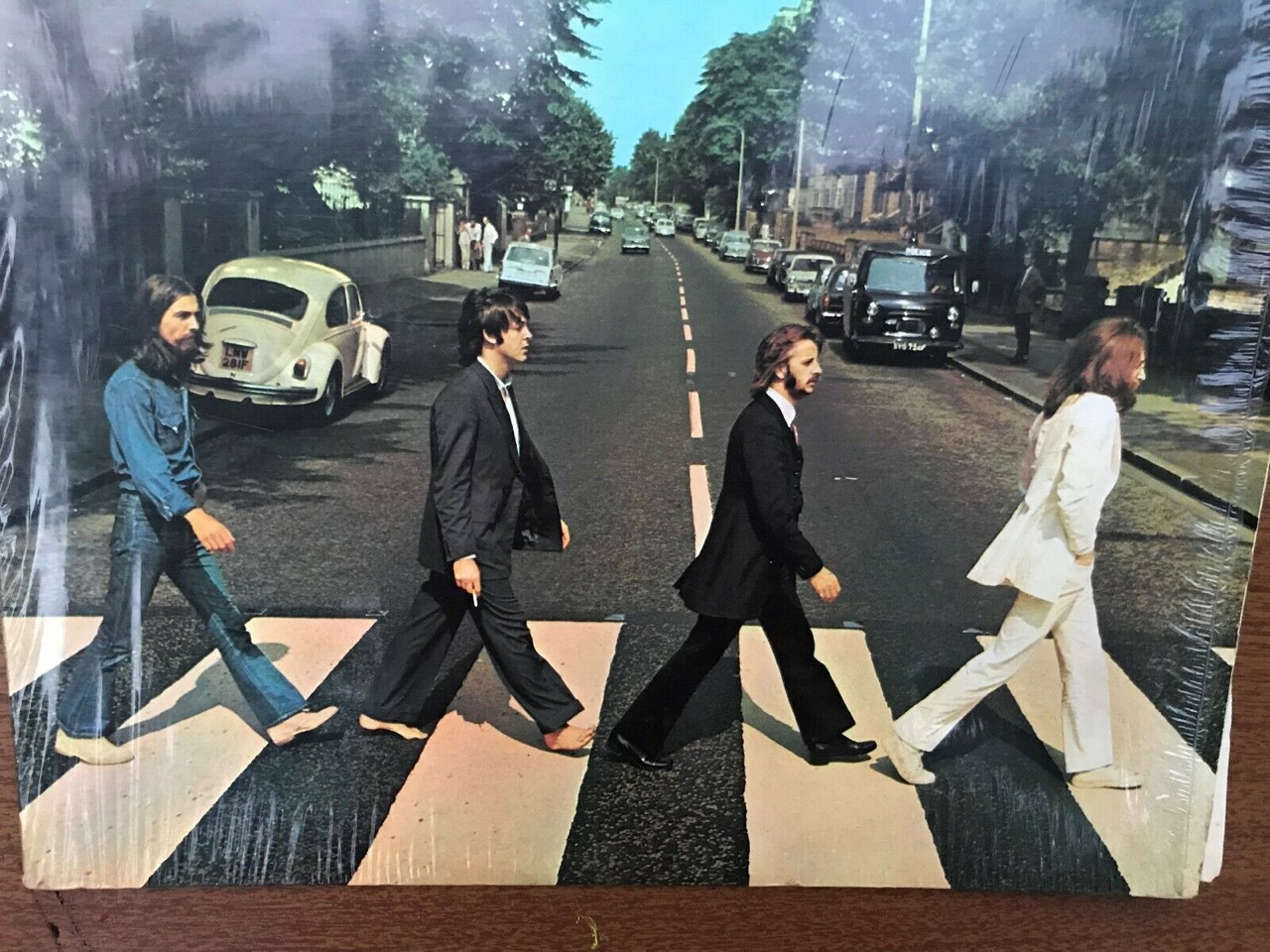 https://www.popsike.com/THE-BEATLES-ABBEY-ROAD-Original-Vinyl-Record-Vintage-Beatles-Record-Album/323876533002.html